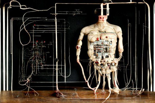 cesc-medien-kunst-labor2022_marioklingemann_maschine_mensch3_1